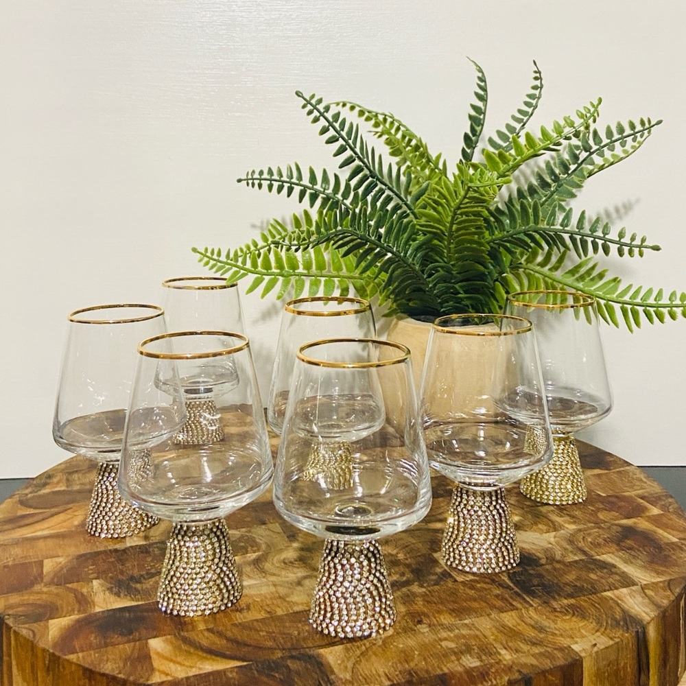 Christian Siriano Elegant Gold crystal shot glasses, set of 7